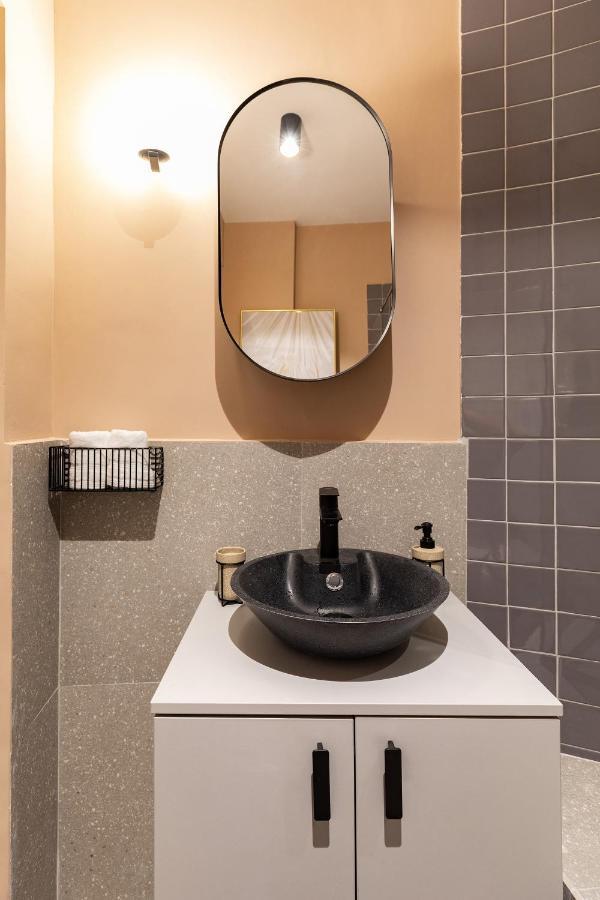 Qult - Orient Express Apartment Bucureşti Ngoại thất bức ảnh