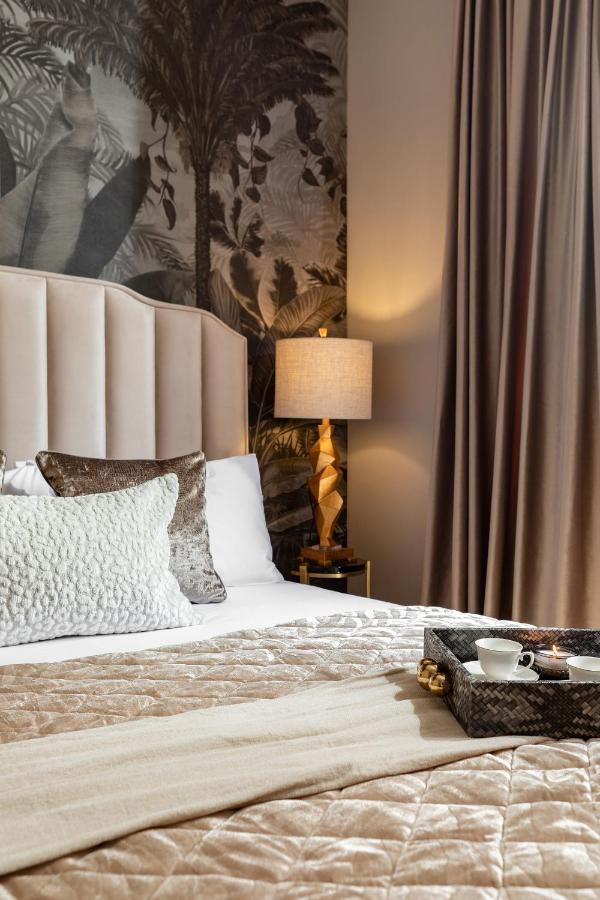 Qult - Orient Express Apartment Bucureşti Ngoại thất bức ảnh