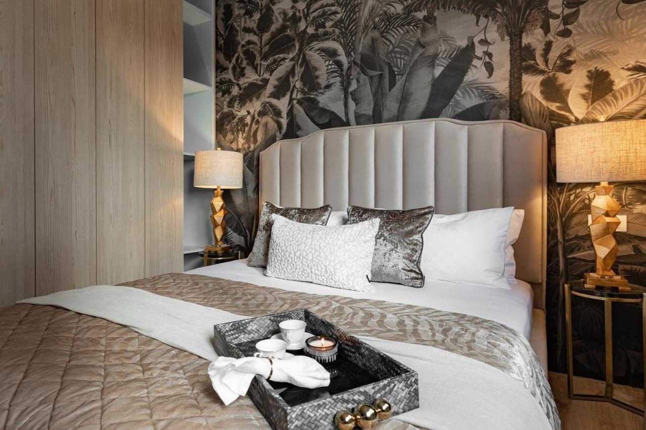 Qult - Orient Express Apartment Bucureşti Ngoại thất bức ảnh