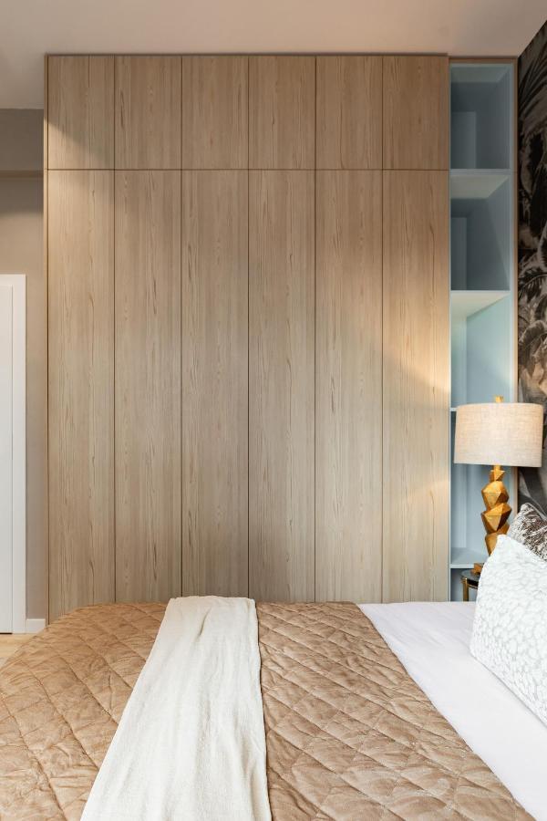 Qult - Orient Express Apartment Bucureşti Ngoại thất bức ảnh